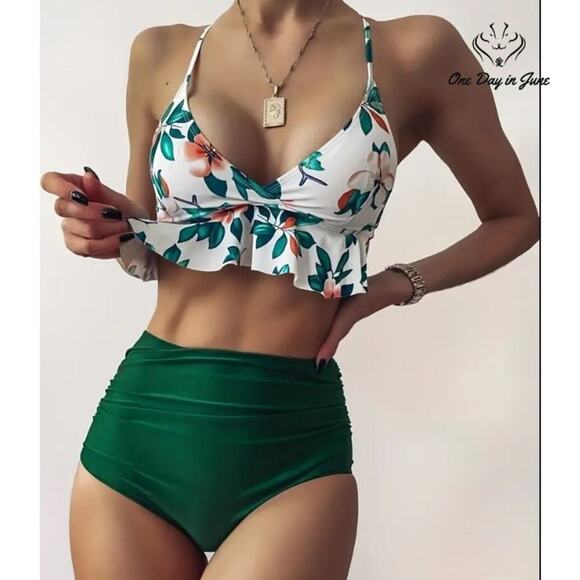 CharmLeaks Ruffle Top Bikini Swimsuit Size S - Picture 1 of 4
